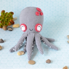 Caroline the Octopus amigurumi by Elisas Crochet