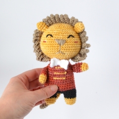 Circus Lion amigurumi pattern by Elisas Crochet