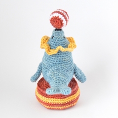 Circus Seal amigurumi pattern by Elisas Crochet