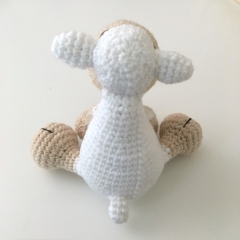 Daisy the Sheep amigurumi by Elisas Crochet