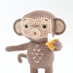 Derek the Monkey amigurumi pattern by Elisas Crochet
