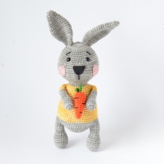 Easter Bunny amigurumi pattern by Elisas Crochet