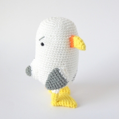 Floyd the Seagull amigurumi pattern by Elisas Crochet