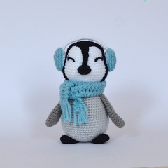 Frosty the Baby Penguin amigurumi pattern by Elisas Crochet