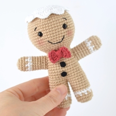 Gingerbread Man amigurumi pattern by Elisas Crochet