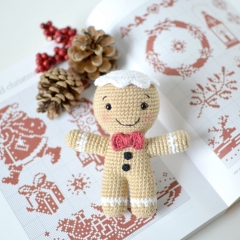 Gingerbread Man amigurumi by Elisas Crochet