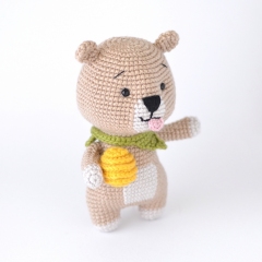 Gordon the Bear amigurumi pattern by Elisas Crochet