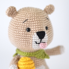 Gordon the Bear amigurumi by Elisas Crochet