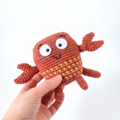 Gregory the Crab amigurumi by Elisas Crochet