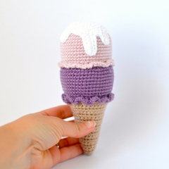 Ice Cream Cone amigurumi by Elisas Crochet