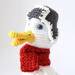 Oscar the Duck amigurumi pattern by Elisas Crochet