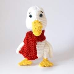 Oscar the Duck amigurumi by Elisas Crochet