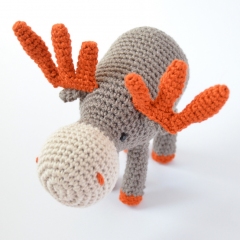 Randy the Moose amigurumi pattern by Elisas Crochet