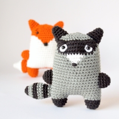 Ronnie the Raccoon amigurumi pattern by Elisas Crochet