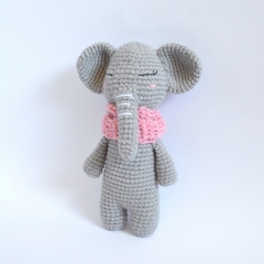 Rose the Elephant amigurumi by Elisas Crochet