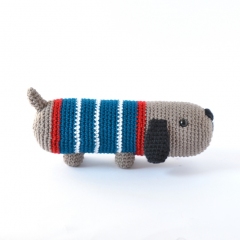 Sausage Dog amigurumi pattern by Elisas Crochet