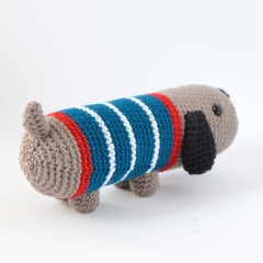 Sausage Dog amigurumi pattern by Elisas Crochet