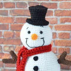 Snowman amigurumi pattern by Elisas Crochet