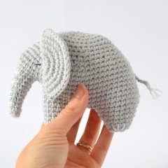 Sweet Elephant amigurumi by Elisas Crochet