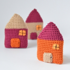 Tiny Houses amigurumi pattern by Elisas Crochet