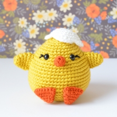 Yuri the Chick amigurumi pattern by Elisas Crochet