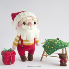 Santa the Toymaker amigurumi pattern by Lemon Yarn Creations