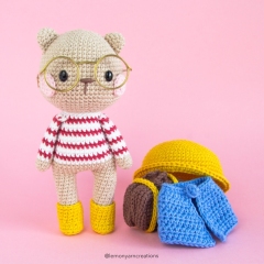 Theo the Teddy Bear amigurumi by Lemon Yarn Creations