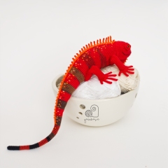 Igee the Red Iguana amigurumi pattern by YarnWave