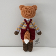 Milo the Fox amigurumi pattern by YarnWave