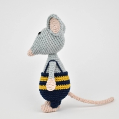 Milo the Mouse amigurumi pattern by KateDusCrochet