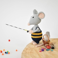 Milo the Mouse amigurumi pattern by KateDusCrochet