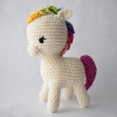 Penelope Pony amigurumi pattern by Ms. Eni