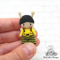 Mister Buzz Bee and His Honeycomb House amigurumi pattern by Pink Mouse Boutique