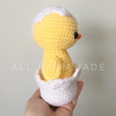 Charlie the Chick amigurumi pattern by All From Jade