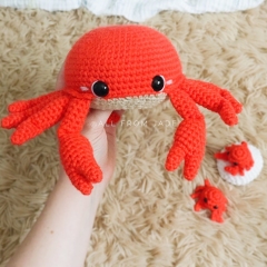 Charlotte the Crab Mom & her babies amigurumi pattern by All From Jade