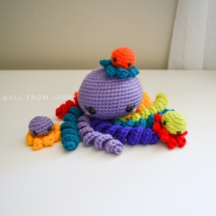 Olivia & Paige the Octopus Moms amigurumi by All From Jade