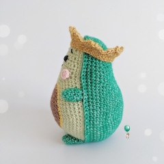 Mr Avocado amigurumi by Belle and Grace Handmade Crochet