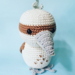 Chia the Kookaburra amigurumi pattern by Cara Engwerda