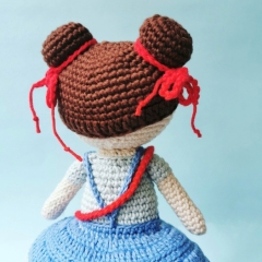 Dot the Little Doll amigurumi by Cara Engwerda