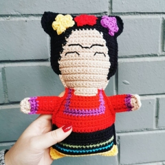 Frida the Ragdoll  amigurumi pattern by Cara Engwerda