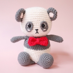 Genji the Panda amigurumi by Cara Engwerda