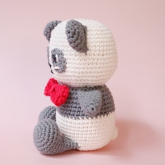 Genji the Panda amigurumi pattern by Cara Engwerda