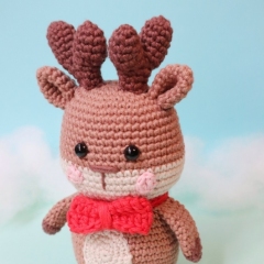 Joy the Reindeer amigurumi pattern by Cara Engwerda