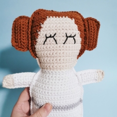 Leia the Ragdoll amigurumi pattern by Cara Engwerda