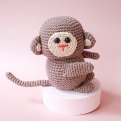 Mateo the Monkey amigurumi pattern by Cara Engwerda