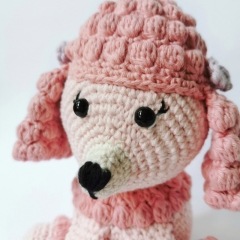 Posy the Poodle amigurumi by Cara Engwerda