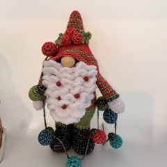 Bauble Noel the Gnome amigurumi pattern by PoseyplacebyDenise