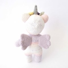 Blossom the Unicorn Bear amigurumi by Smiley Crochet Things