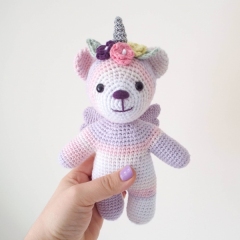 Blossom the Unicorn Bear amigurumi pattern by Smiley Crochet Things