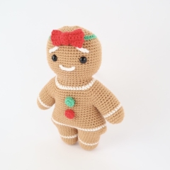 Gingerbread Lady amigurumi by Smiley Crochet Things